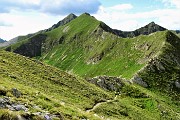 81 Dal dosso (2350  m circa) sopra Passo di Val Cervia sent. 204A per i laghetti
